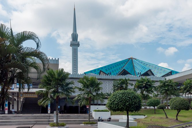 Shore Excursions from Port Klang Terminal - Lunch, commentary, and the value of the chauffeur