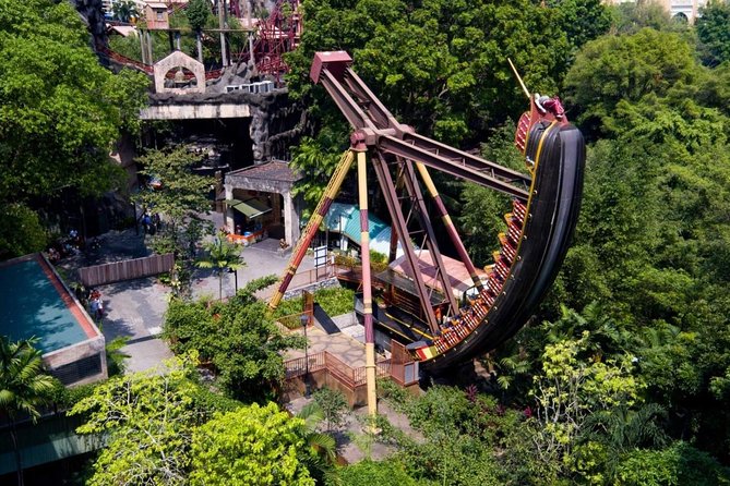 Sunway lagoon Theme Park - The pirate ship and dry-land thrills