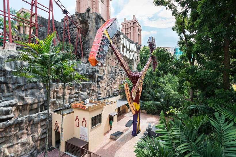 Sunway Lagoon Theme Park with Round-Trip Transfer - Water Park: the heart of the day