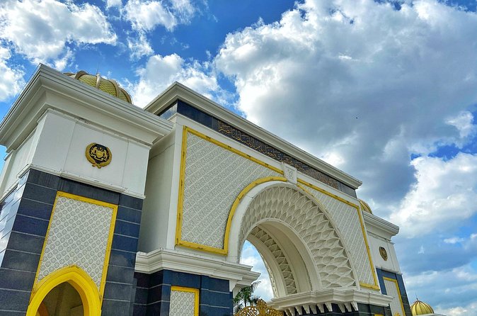 Transit Tour Private Tour (Ex Port Klang Cruise Centre/KLIA 1 &2) - Royal, national, and historic Kuala Lumpur
