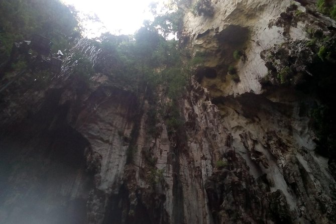 Wonders of Kuala Lumpur City & Countryside + Batu Caves (Private Guided Tour) - Royal Selangor adds a hands-on industry stop